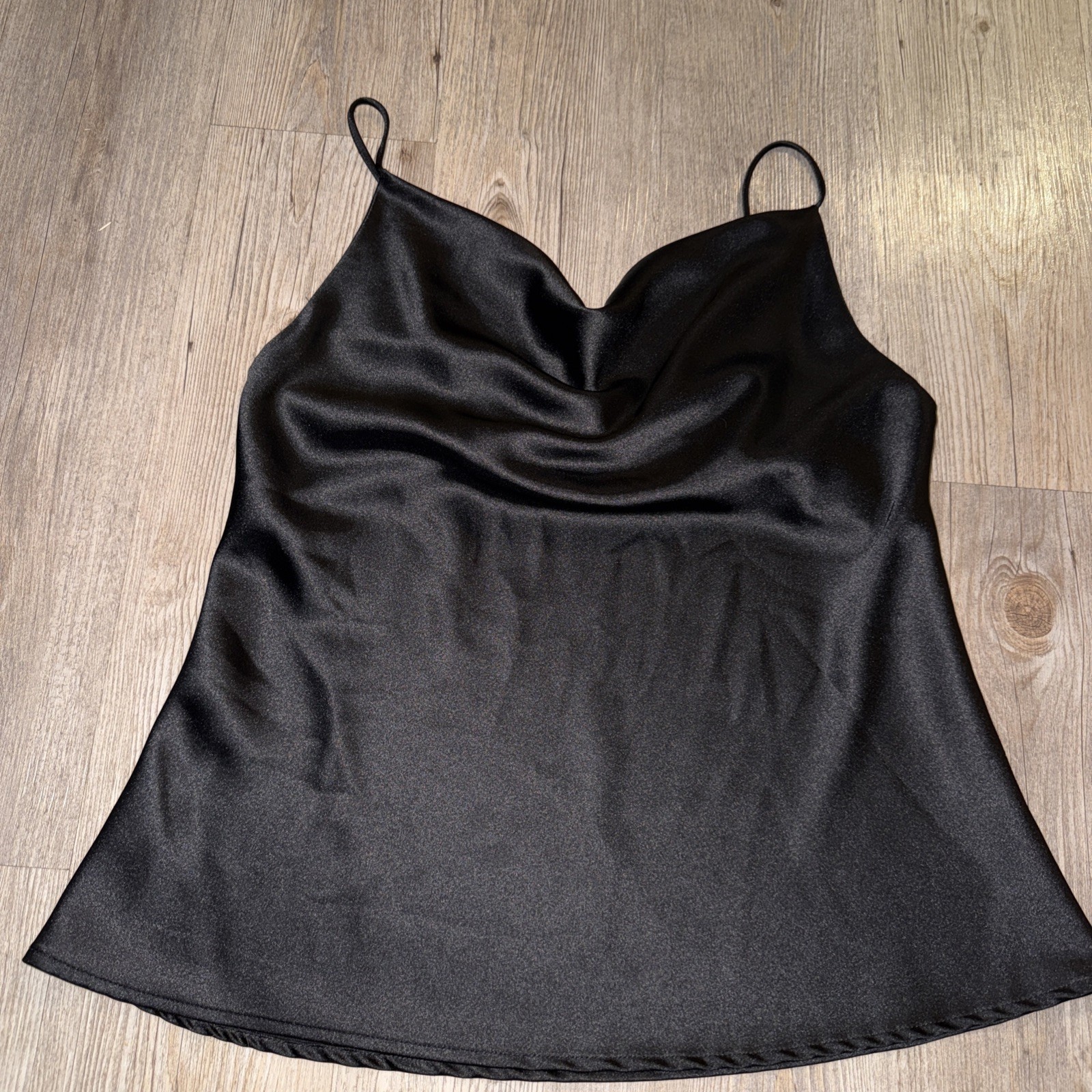 Women’s Drape Neck Cowl Camisole Tank Shell Top Size Large Black Sexy Le Miel