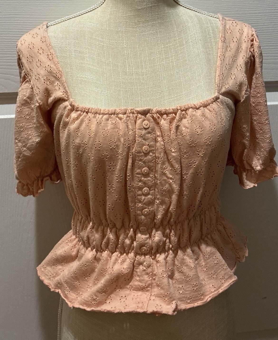 Peach / Coral Smocked Eyelet Puff Short Sleeve Square Neck Crop Cotton Blouse M