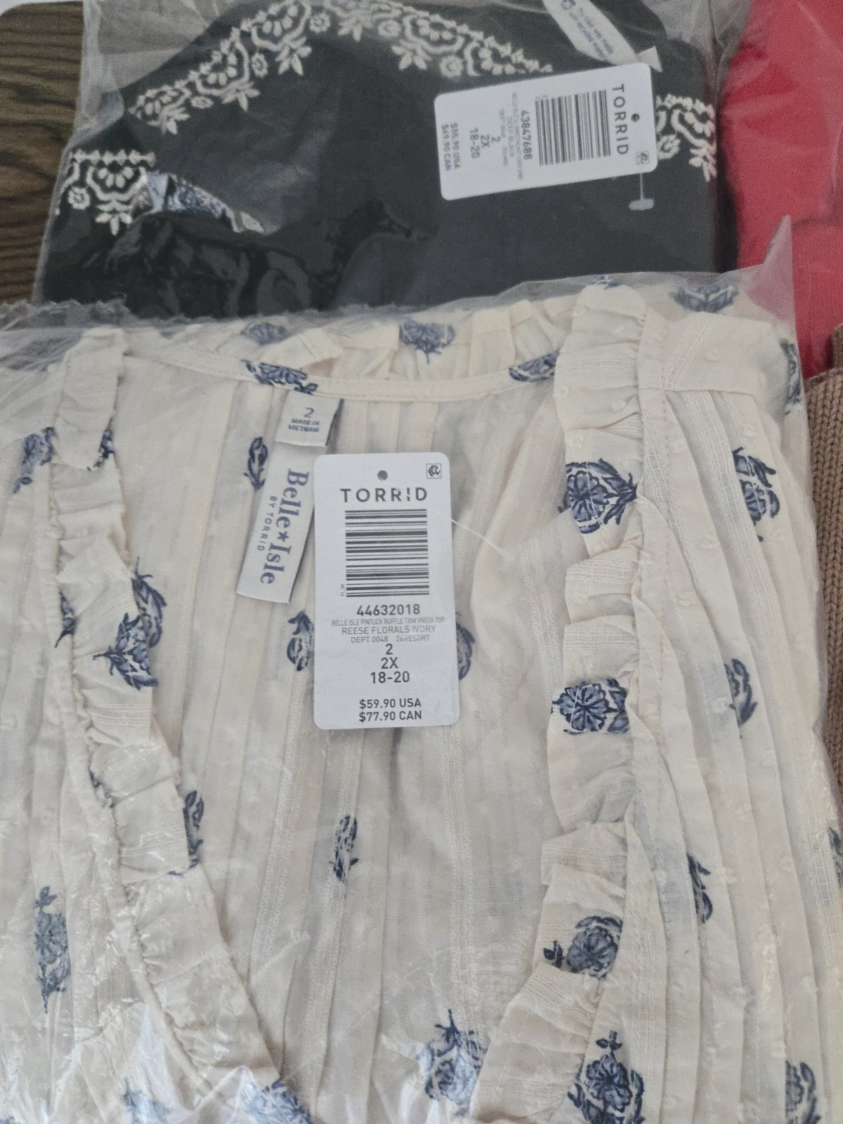 Torrid Plus 2X Lot of 6 Belle Isle Tops and Sweaters NWT