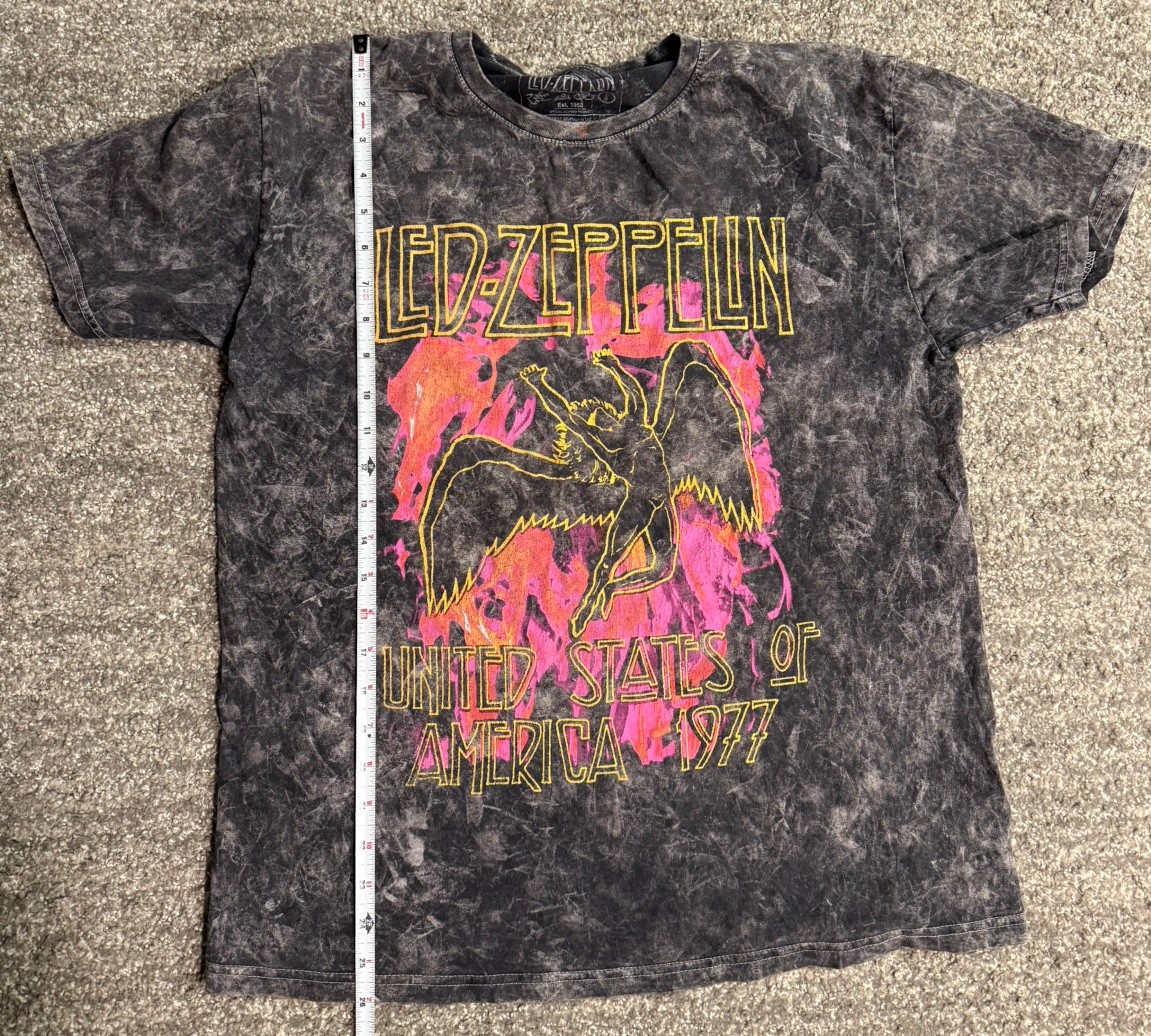 Led Zeppelin Graphic Band T-Shirt USA 1977 Acid Wash Black Pink Yellow Unisex M