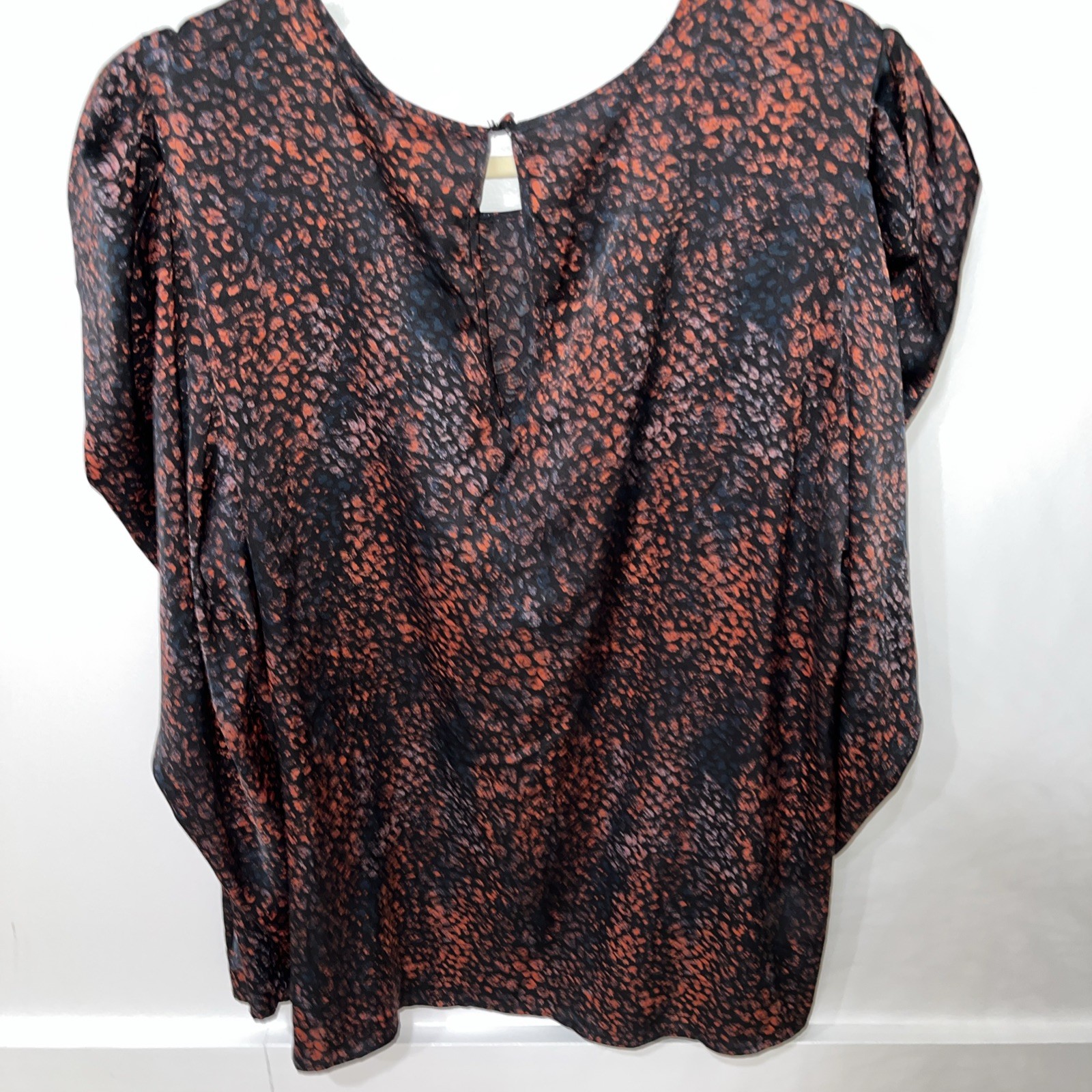 Womens Torrid Brown Leopard Satin Puff Long Sleeve Top Size 2 X 18-20 NWT