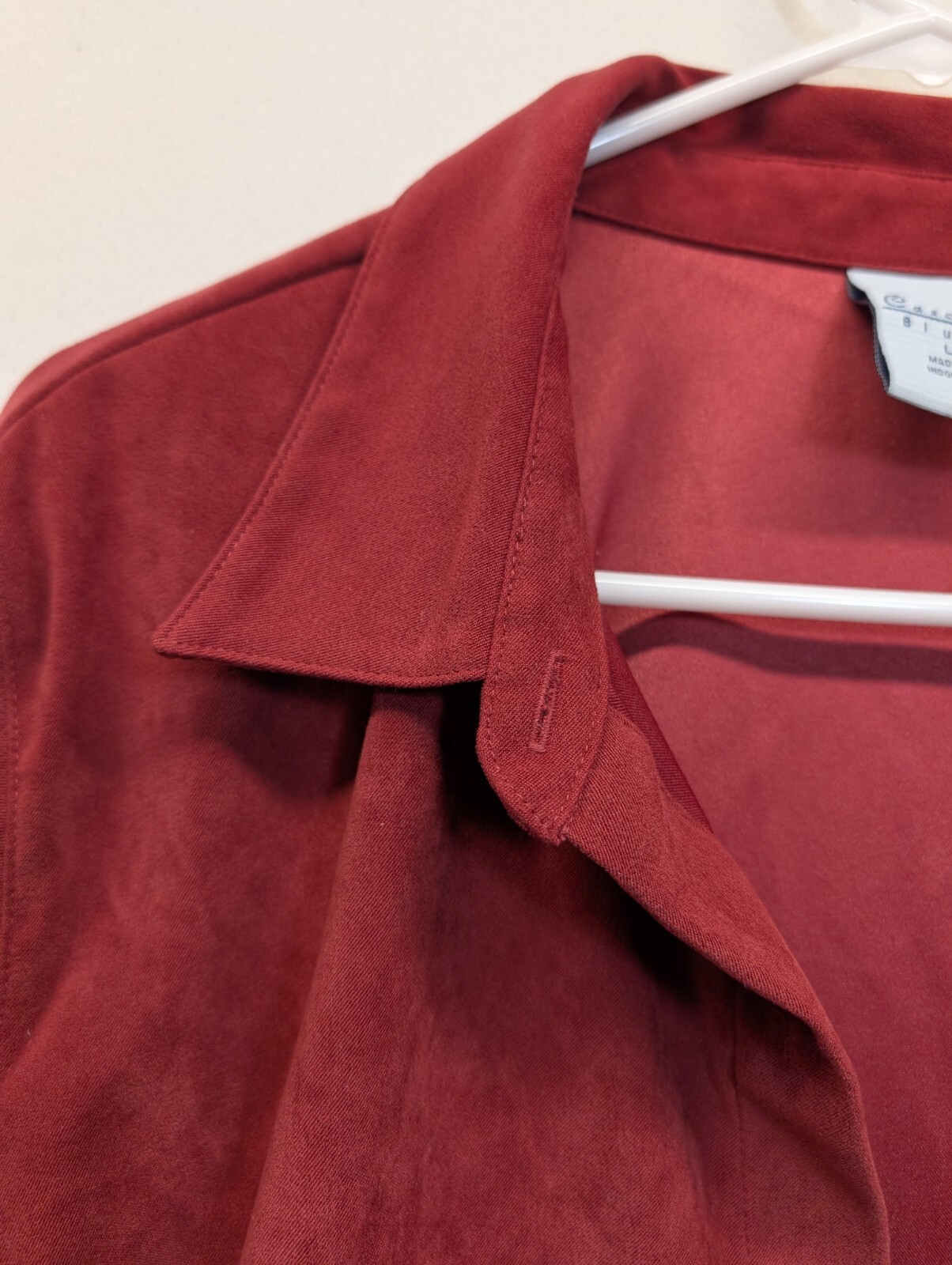 Cascade Blues. Red Rust, long sleeve, crystal button up front top. size L