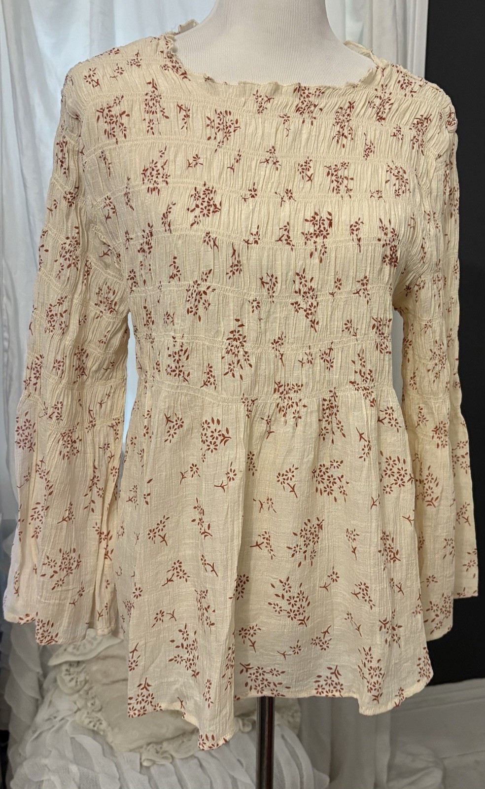 Adiva Smocked Blouse Boho Bell Flutter Sleeves Cream With Rust Print Size L