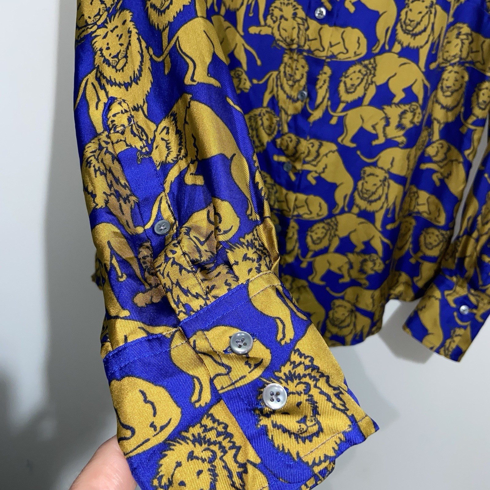 J. Crew Top Womens Size 2 Blouse 100% Silk Twill Sleepy Lions Shirt Preppy Blue