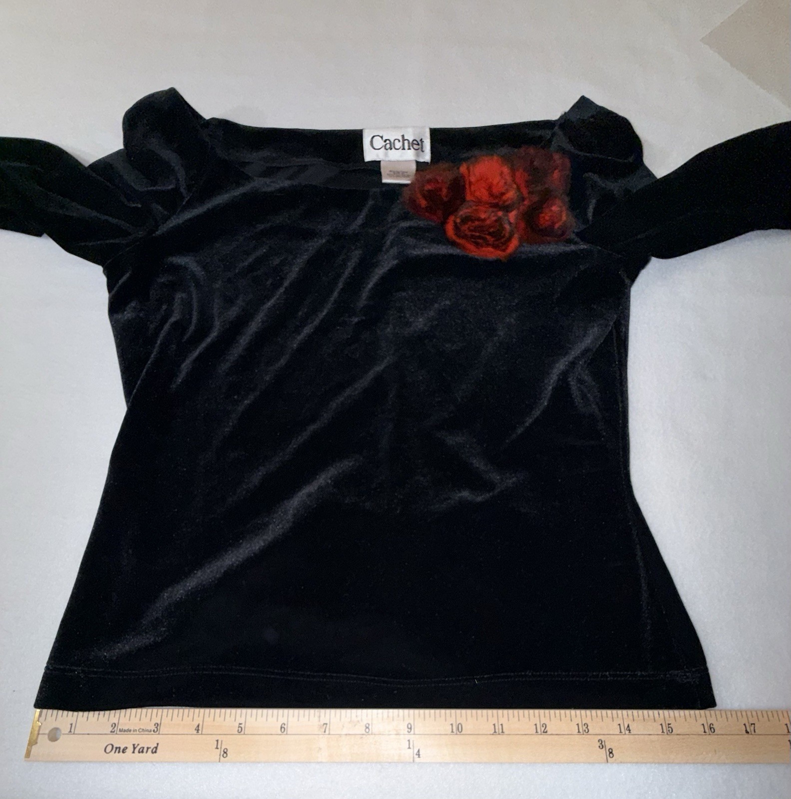 Cachet Black Velvet Womens Top Red Feathers Medium Gothic Whimsigoth Vintage 90s