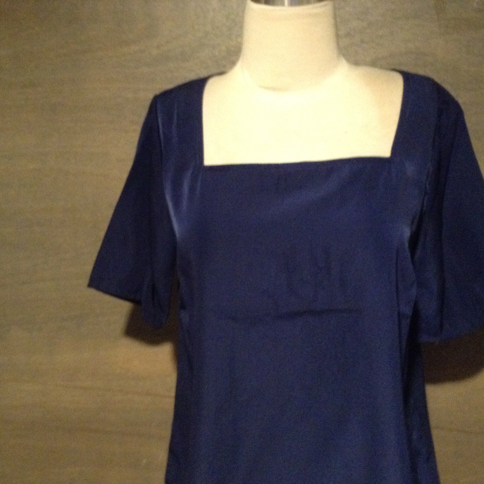 BEDFORD FAIR NEW SQUARE NECK SHINEY BLOUSE SHORT SLV BLACK BLUE OR TAN PS PM