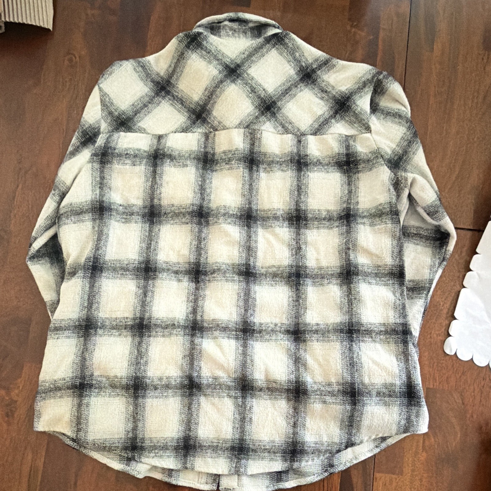 Gray/Cream Plaid Collared Button-Up Long Sleeve Shirt Jacket Women’s Regular L