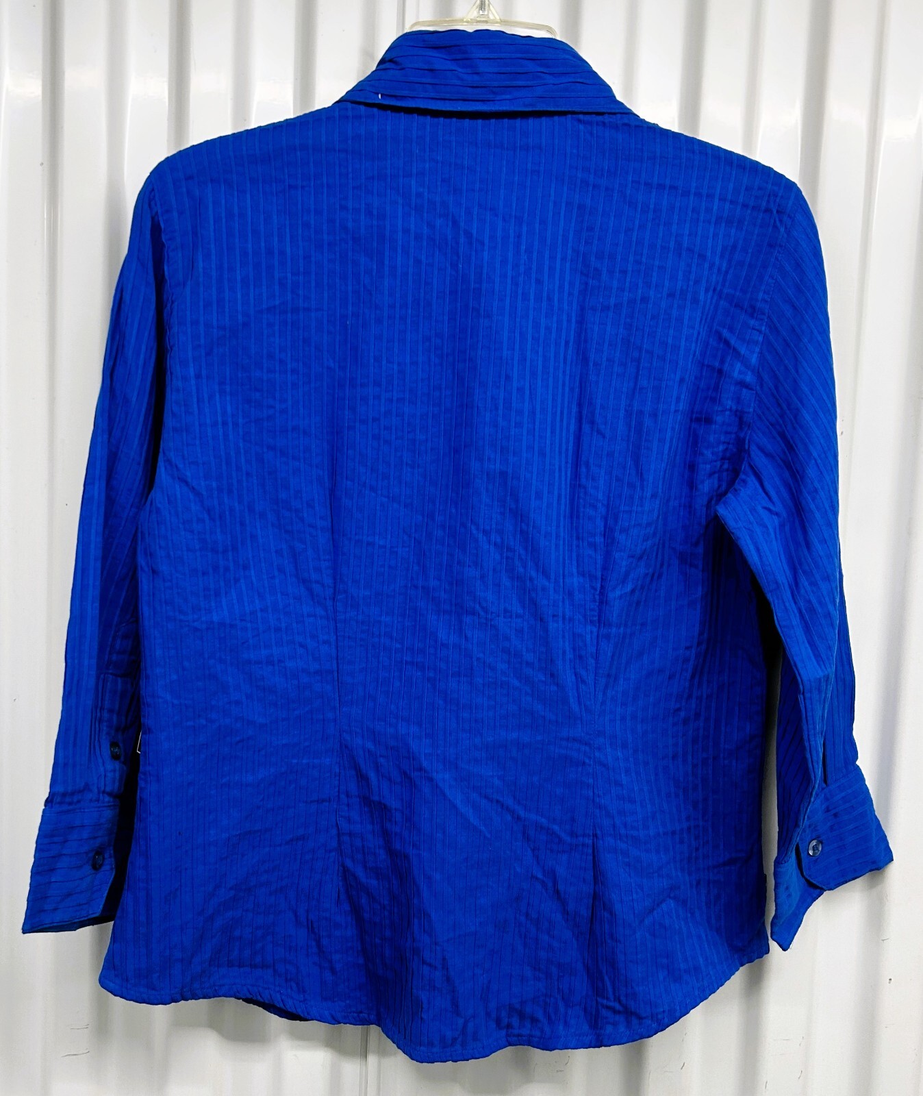Allison Morgan women tapered Blouse shirt Size Medium Blue Button Down New