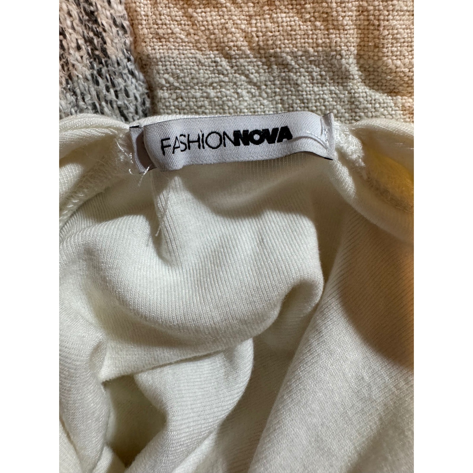 Fashion Nova Womens Ivory Ribbed Quiet Luxury Halter Keyhole Top Sz Large