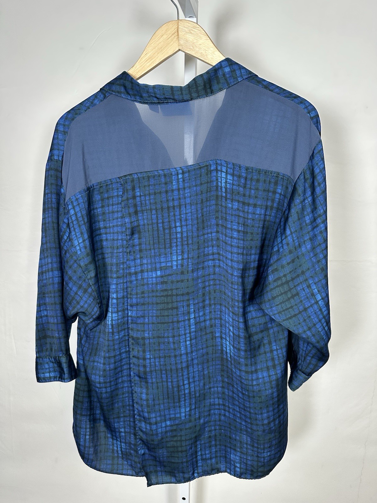 Simply Vera Vera Wang Blue/Black Sheer Chiffon Geometric Collared Blouse L
