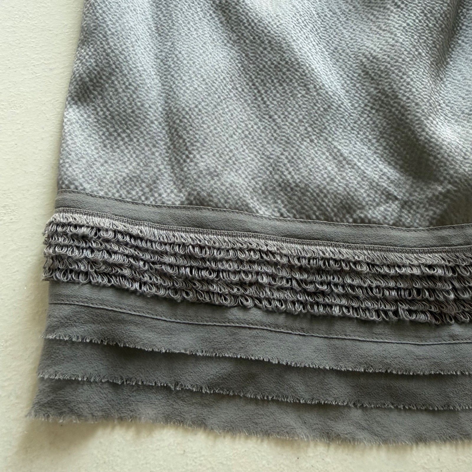Juicy Couture Women 6 Gray 100% Silk Smocked Strap Criss Cross Back Tank Top Y2K
