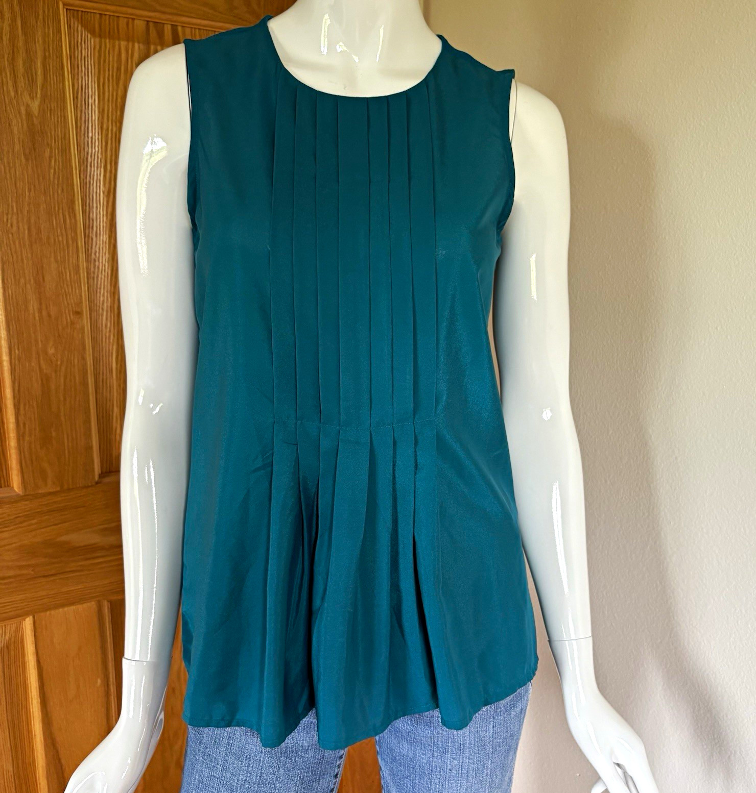 Banana Republic Teal Solid Pleated Keyhole Scoop Neck Sleeveless Tank Top XS