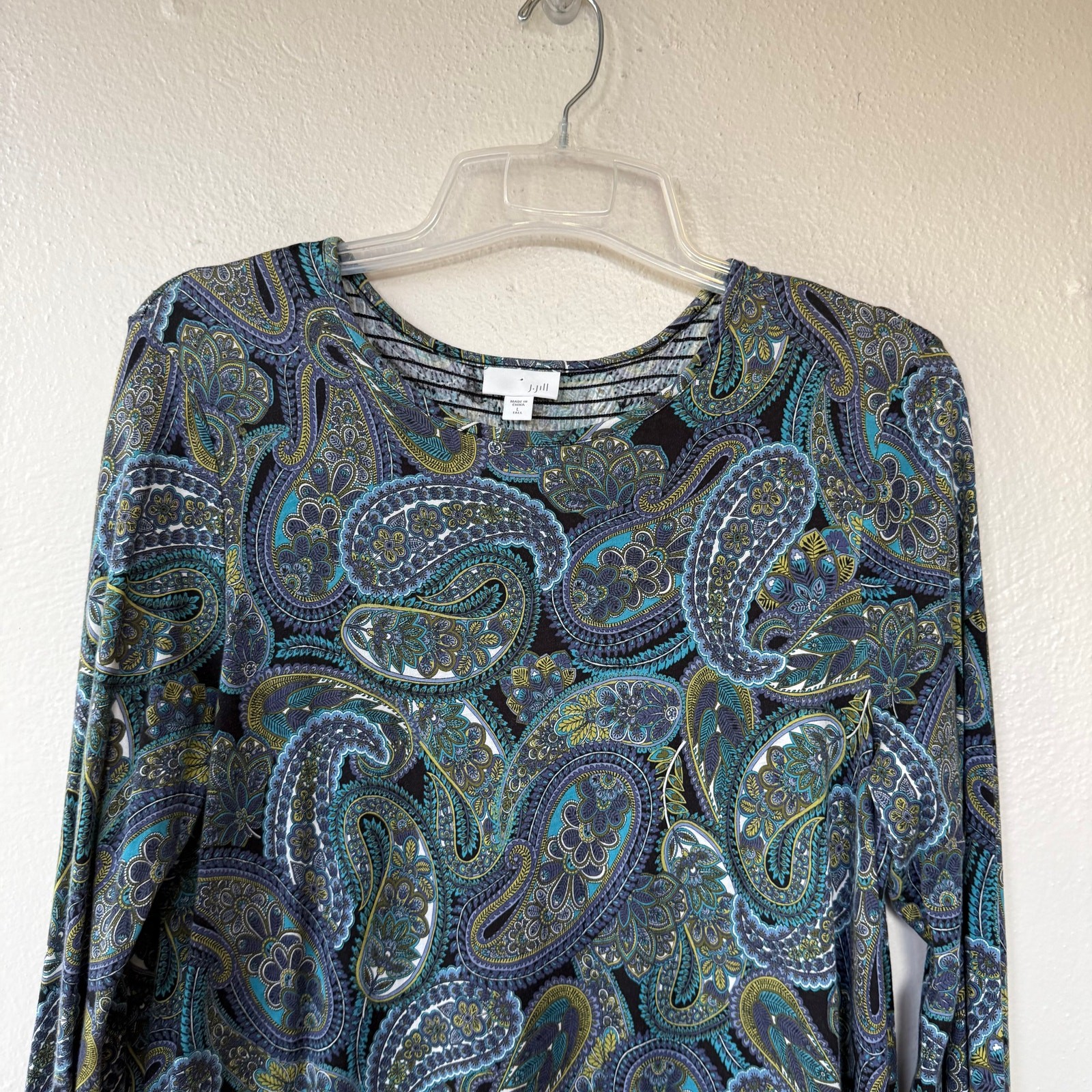 J. Jill paisley print tunic top in a cotton blend knit fabric size L.