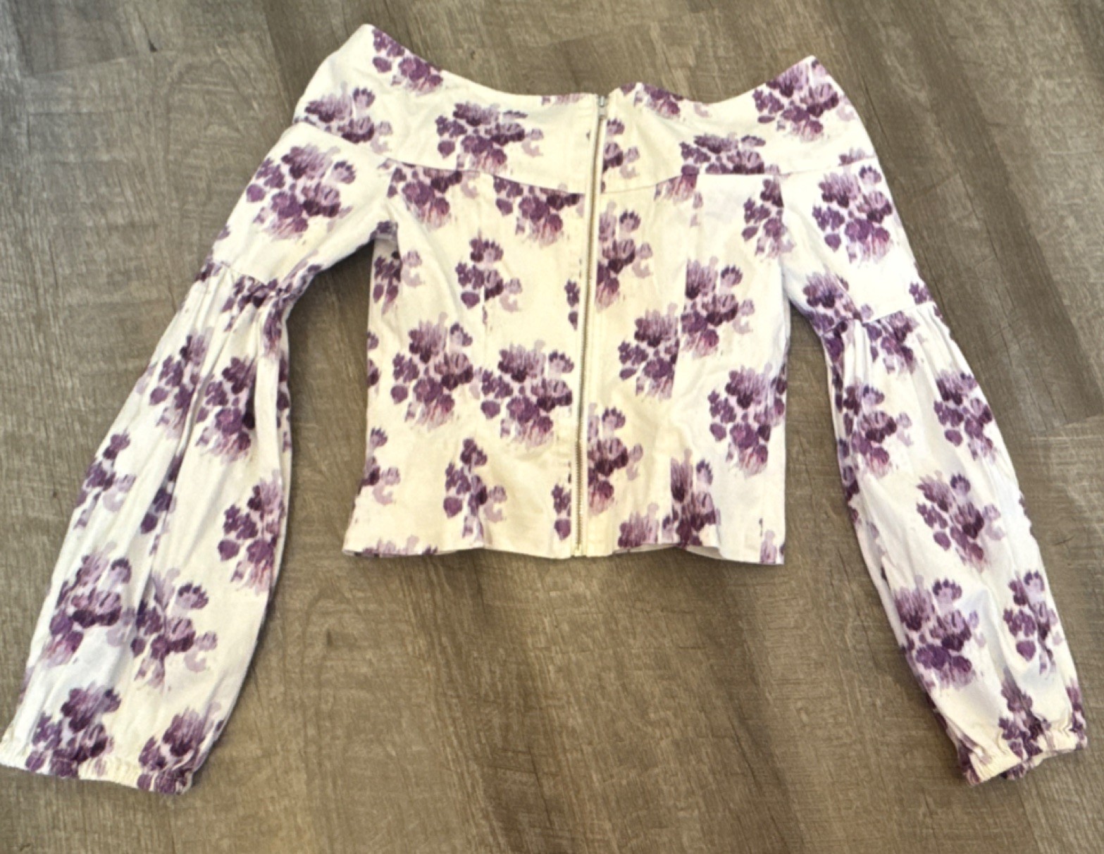 AMUR,MSRP : $328, Off Shoulder Balloon Sleeve Floral Blouse White Purple, XXS(S)