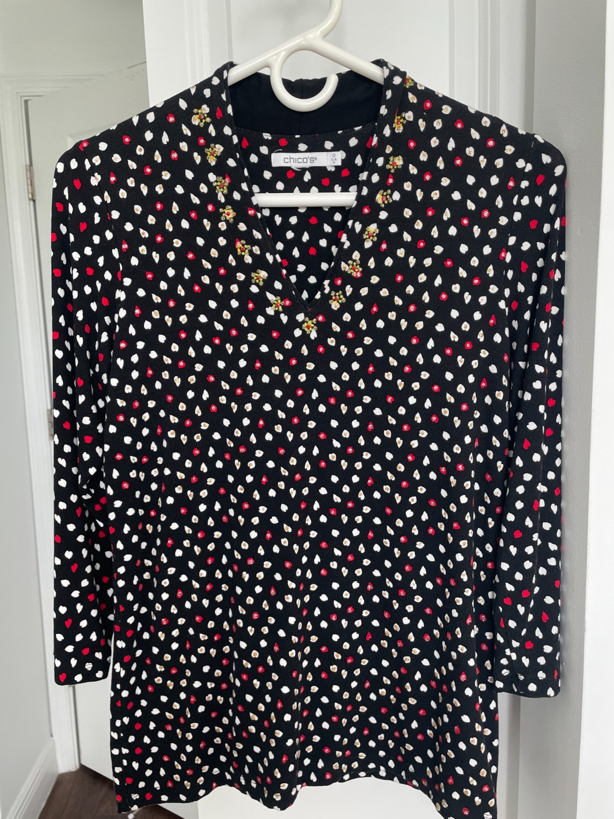 Chico’s Valentine’s Hearts V-Neck 3/4 Sleeve Top Size 0 Small Black Red White