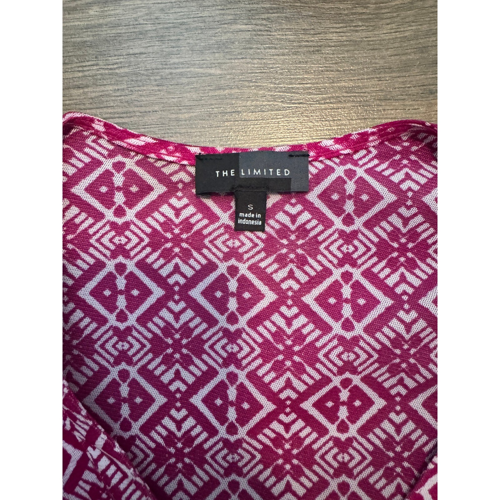 The Limited Womens Magenta Geometric Print Cap Sleeve V-Neck Blouse S