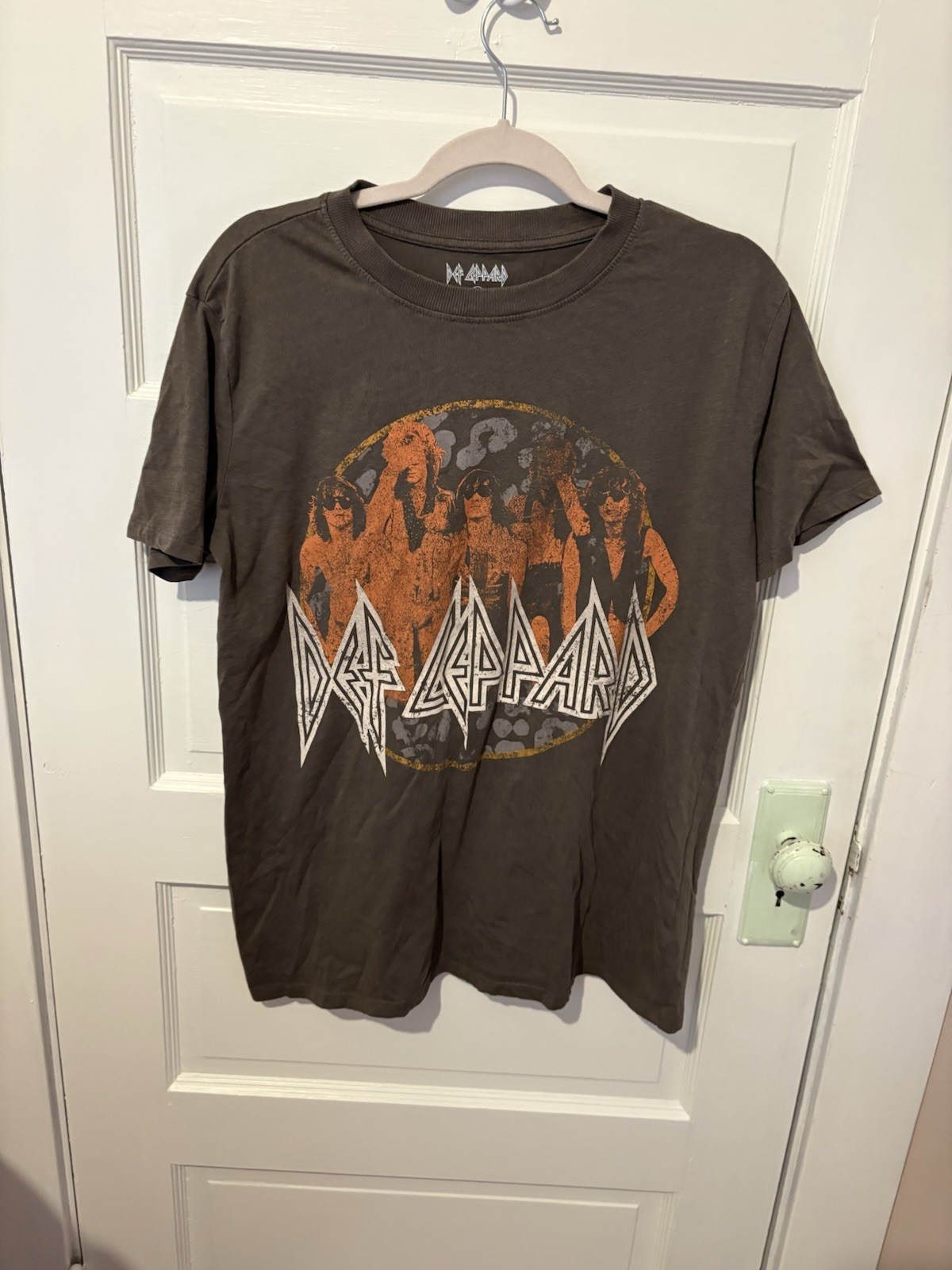 Def Leppard Gray Graphic Print Logo Crew Neck Short Sleeve T-Shirt Size S