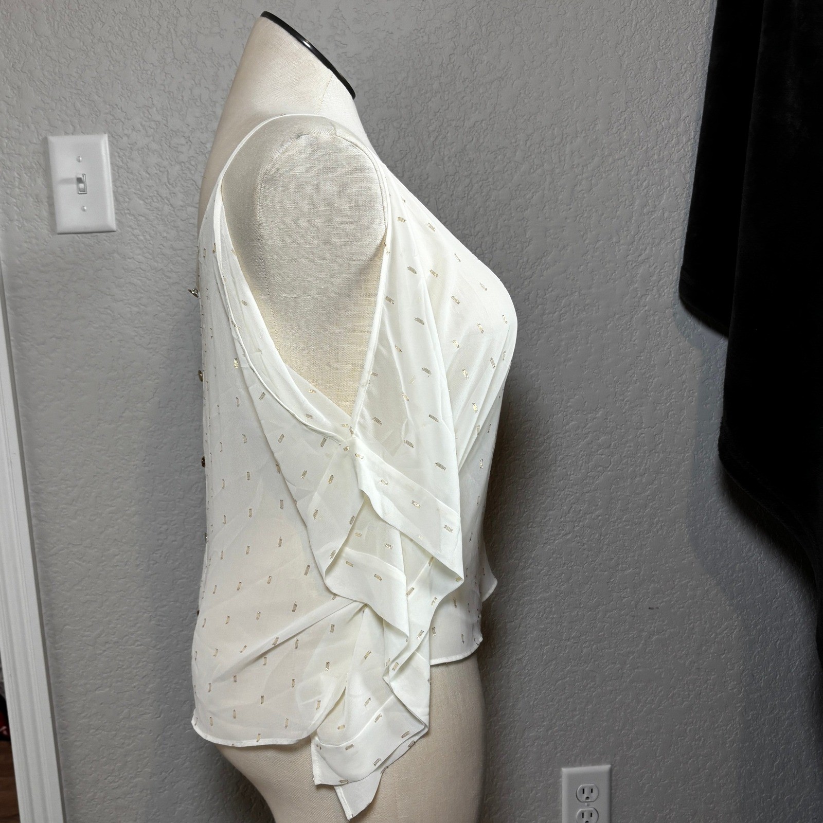 Jennifer Lopez Cold Shoulder White Metallic Dot Blouse Shirt Top Women’s M