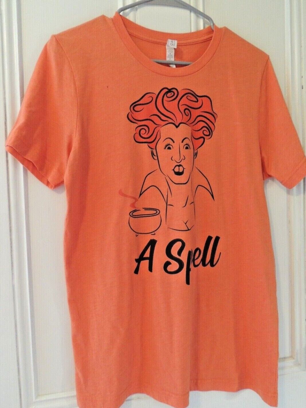A SPELL Woman’s T Shirt Orange Size Med. Hocus Pocus Halloween Witch Shirt