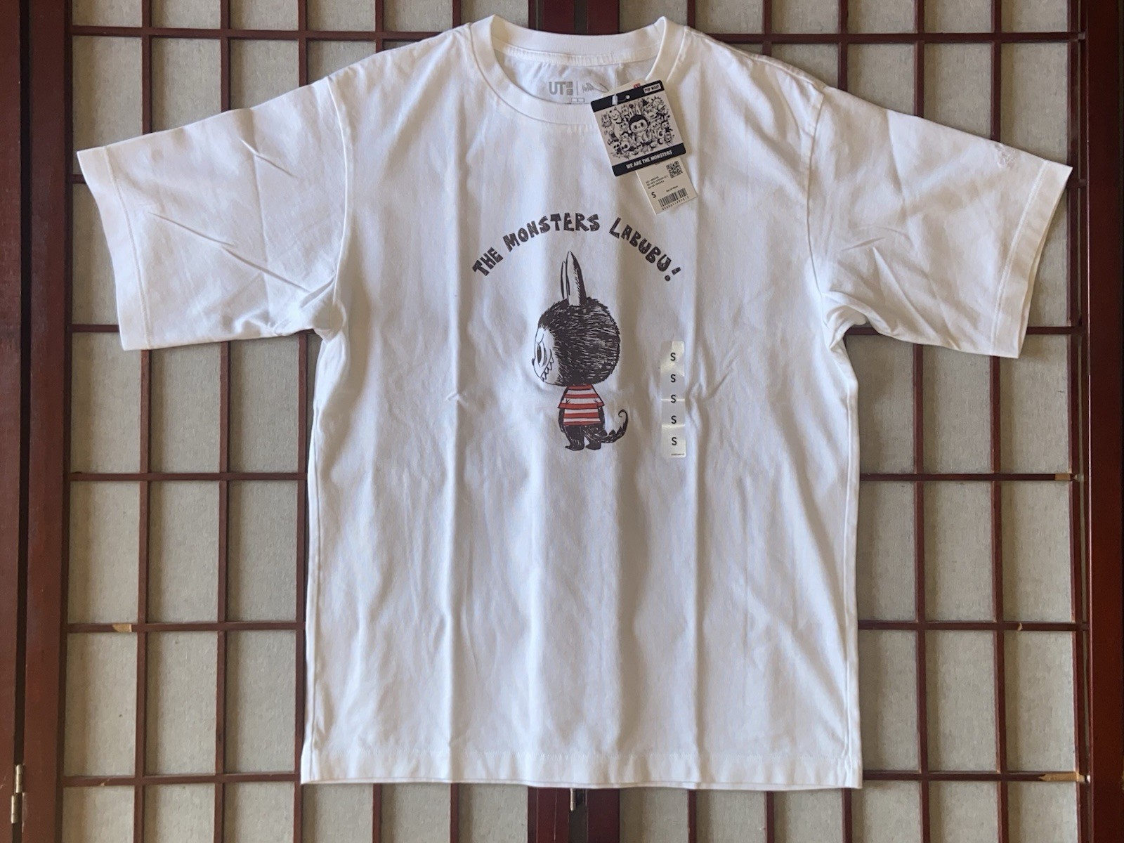 Uniqlo UT POP MART Labubu Monsters League White Graphic T-Shirt Women Size Small