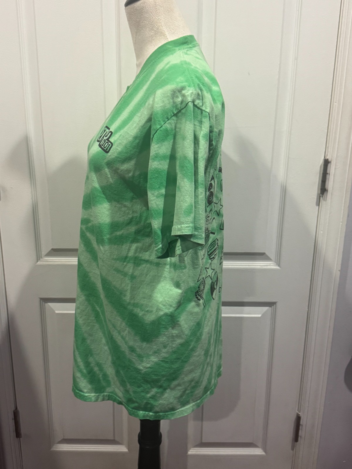 Women T-shirt Dye Part 101 Graphic Sz M (27″Lx21″W) Green