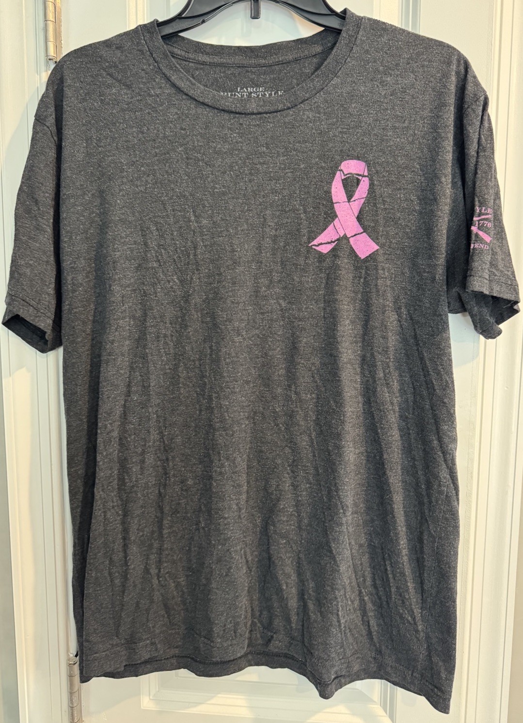 Grunt Style Gray T-Shirt SZ Large Breast Cancer Pink Ribbon USA America
