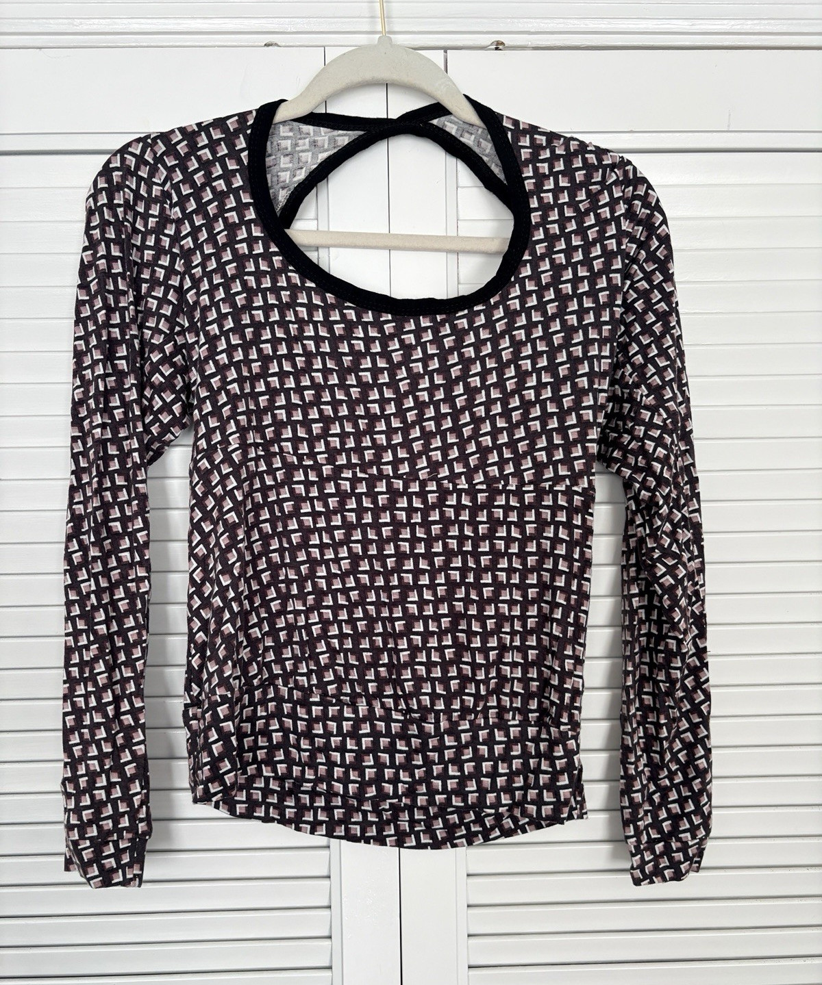 Athena Women’s Black/White/Pink Geometric Long Sleeve Top M/L