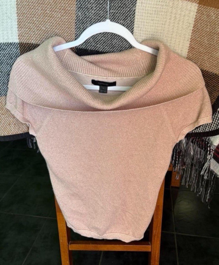 Cashmere cotton blend Metallic Cap Sleeve Cowl Neck Blouse Express medium
