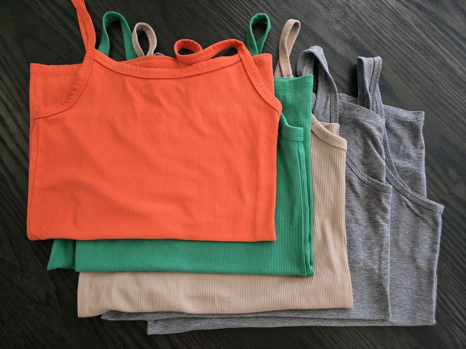 No Boundaries Variety Tank Lot of 5 Pieces. Bundle 4 Small, Green Is Medium)