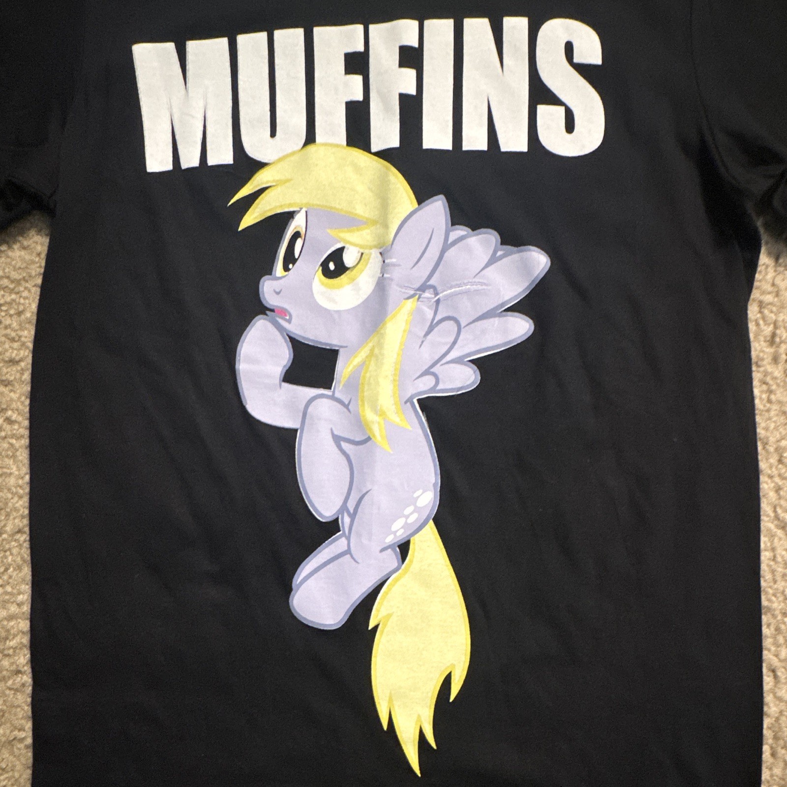 Hot Topic My Little Pony Derpy Hooves “Muffins” Black T-Shirt Men’s S