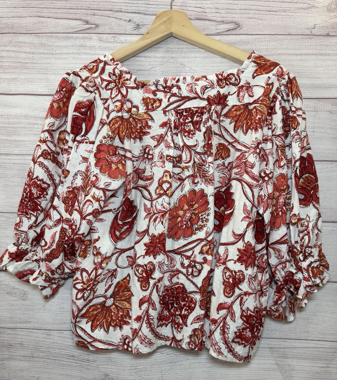 NICOLE MILLER 55% LINEN 45% RAYON RED FLORAL 3/4 SLEEVE SHIRT BLOUSE TOP SIZE M