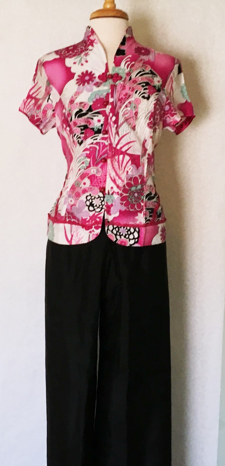 Traditional Chinese Women Short Sleeve Shirt Top with Mandarin Collar