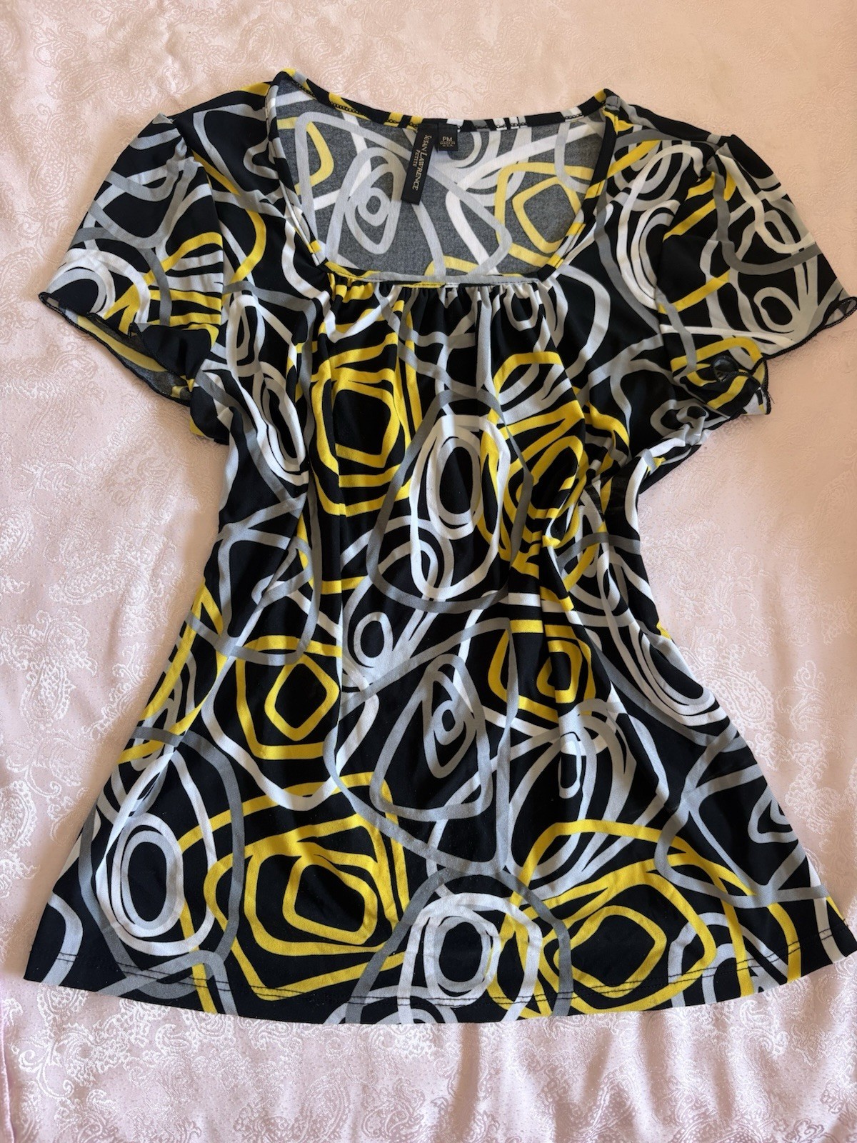 Y2K Susan Lawrence Petite PM Geometric Scoop Neck Short Sleeve Woven Blouse