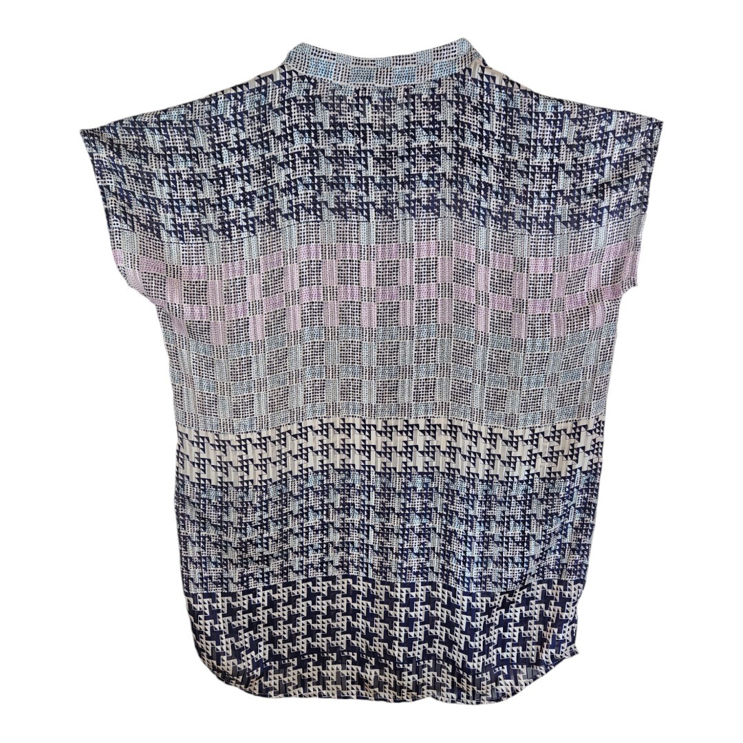 Cabi Manderin Colar Blue & Purple Short Sleeve Crinkle Blouse Size M