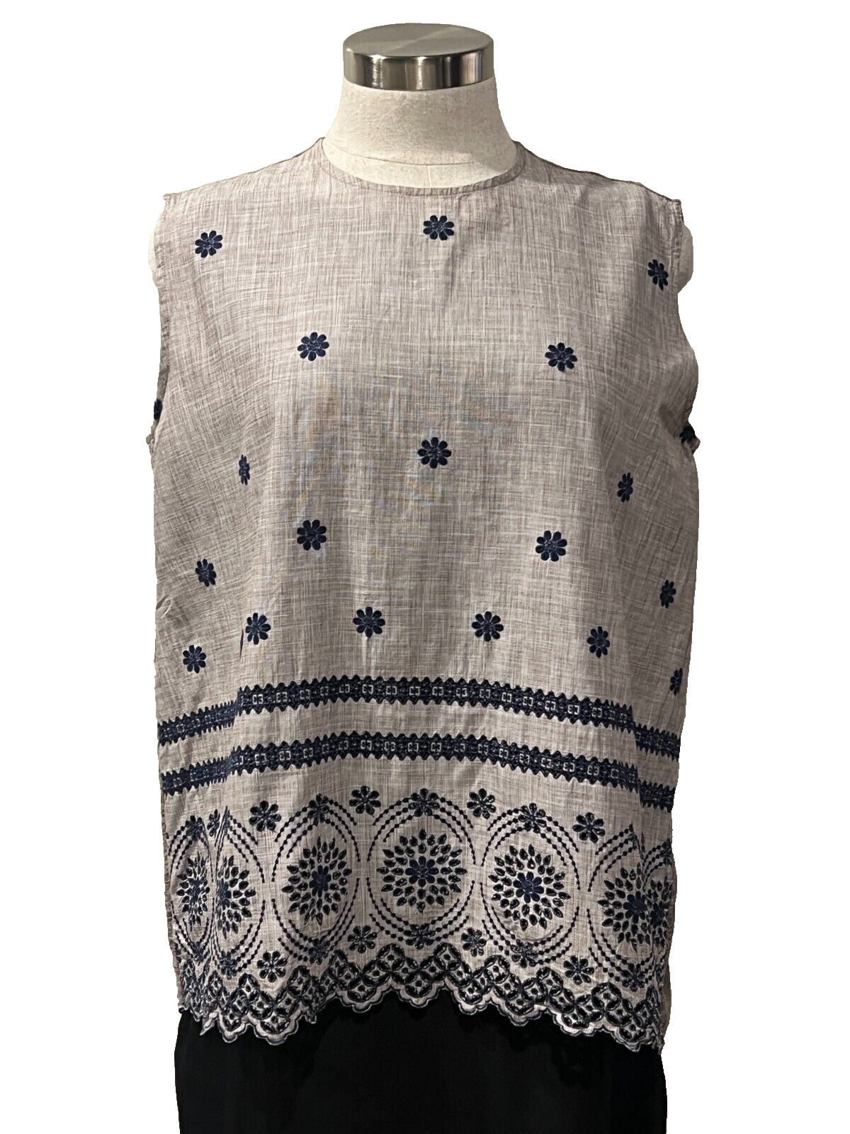 45 R JAPAN Handmade Pale Brown Yarn Dye Cotton Top, Navy Broderie Anglais 4/L