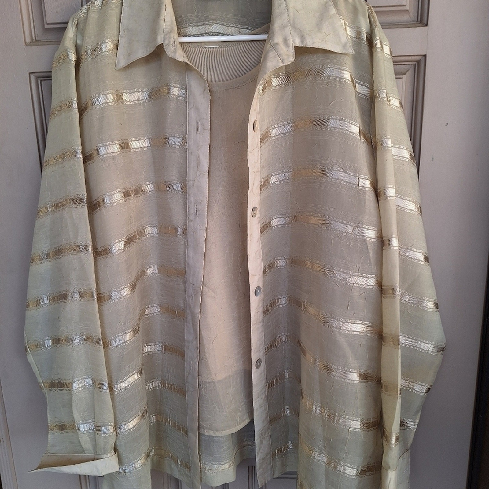 Collection by Connie 2Pc Top SzXL Lined Tank W Over Shirt Creme Silky Shiny Nice