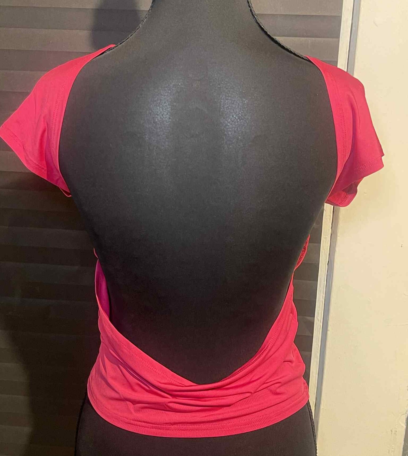 BUNDLE OF TWO BARE BACK WOMEN’S BLOUSES PINK & BLACK POLYESTER BLEND SIZE LARGE