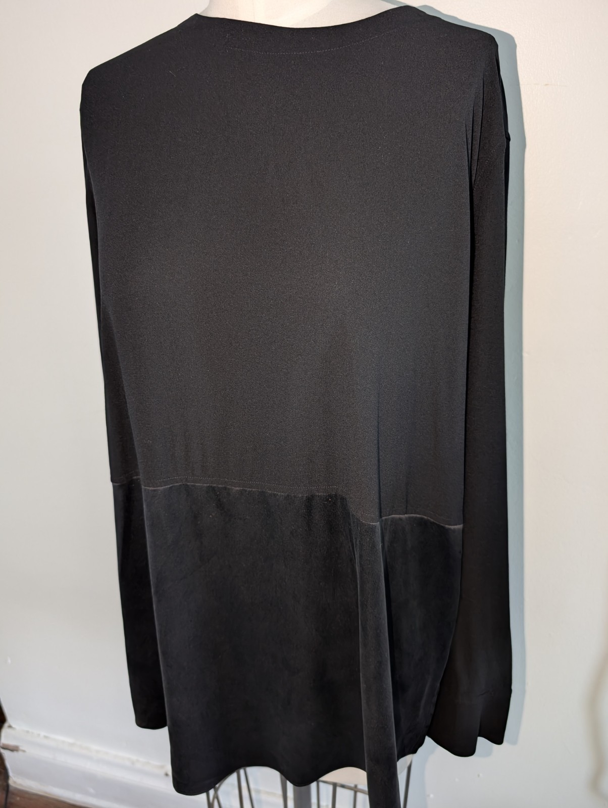 Eileen Fisher Silk Tunic Top Black Long Slv Silk Crepe & Satin Small READ