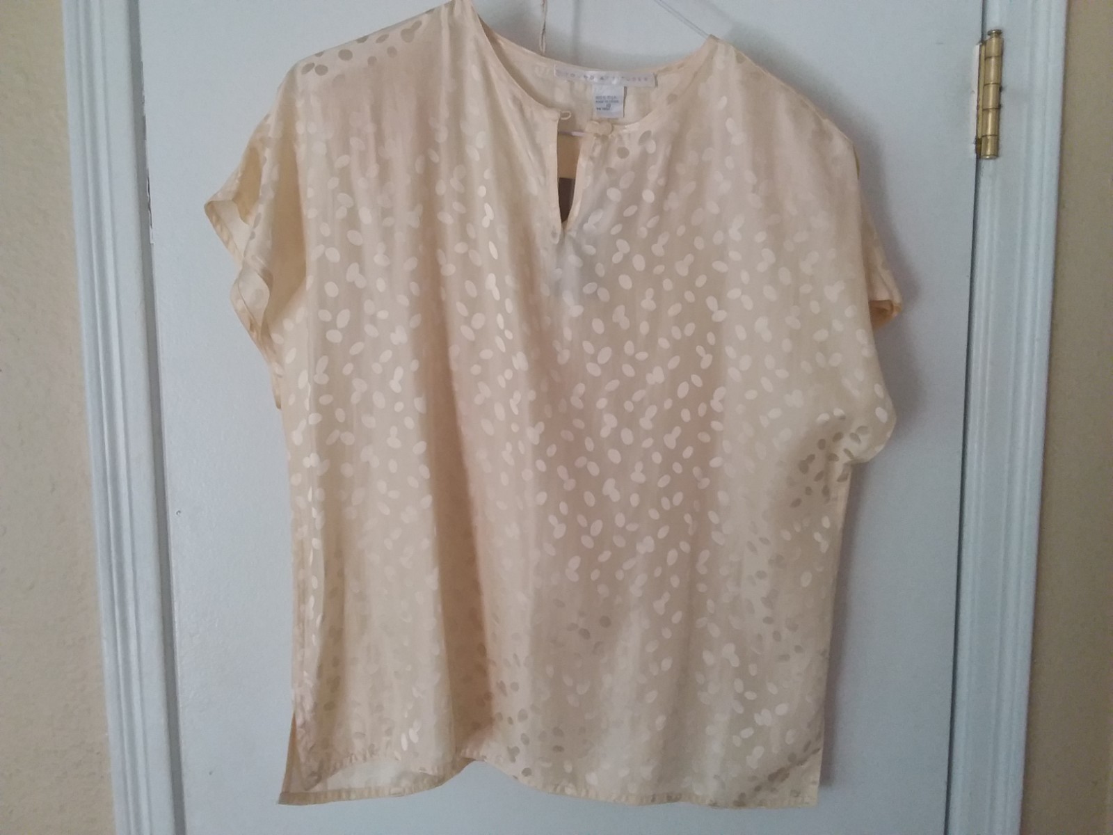Young Attitudes 100% Silk Oblong Dots Blouse in Size 10 NWT