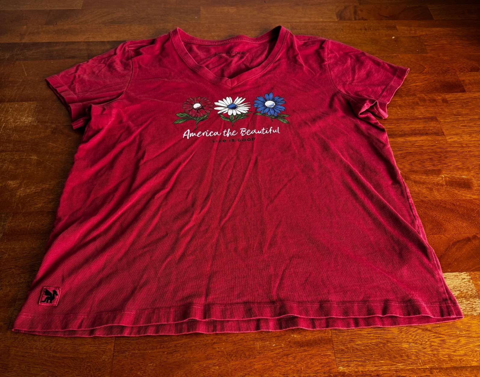 women’s life is good t shirt crusher size large red floral graphic