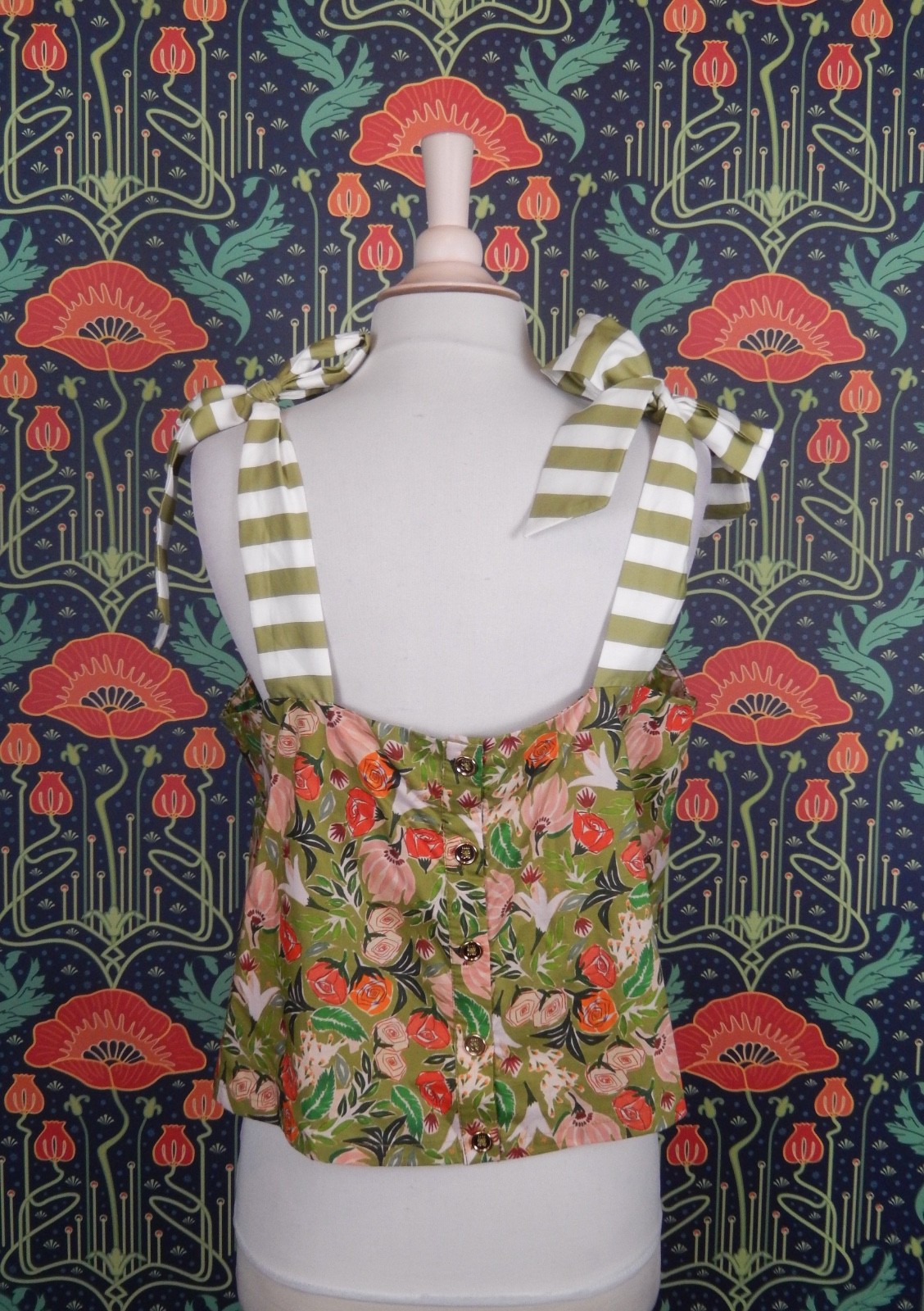 Buru Pillar Sage Green Floral Tank Top New XL