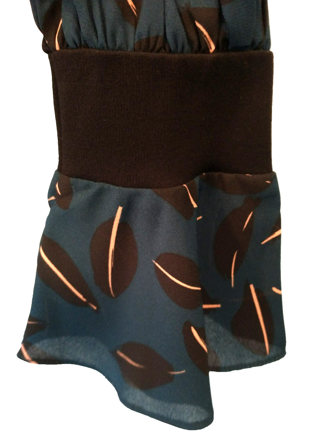 CABI Shadow Leaf Blouse Top Long Flared Sleeve Dark Teal V-Neck – Large