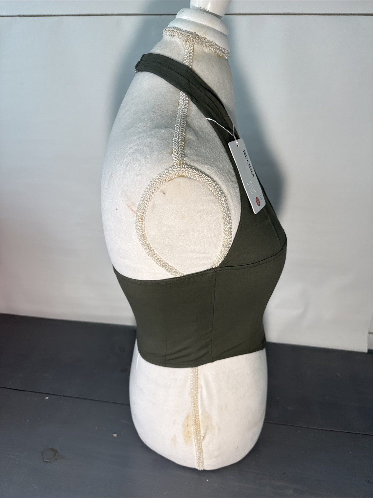 ReoRia Olive Green Halter Backless Top Women’s Size M (New with Tag)