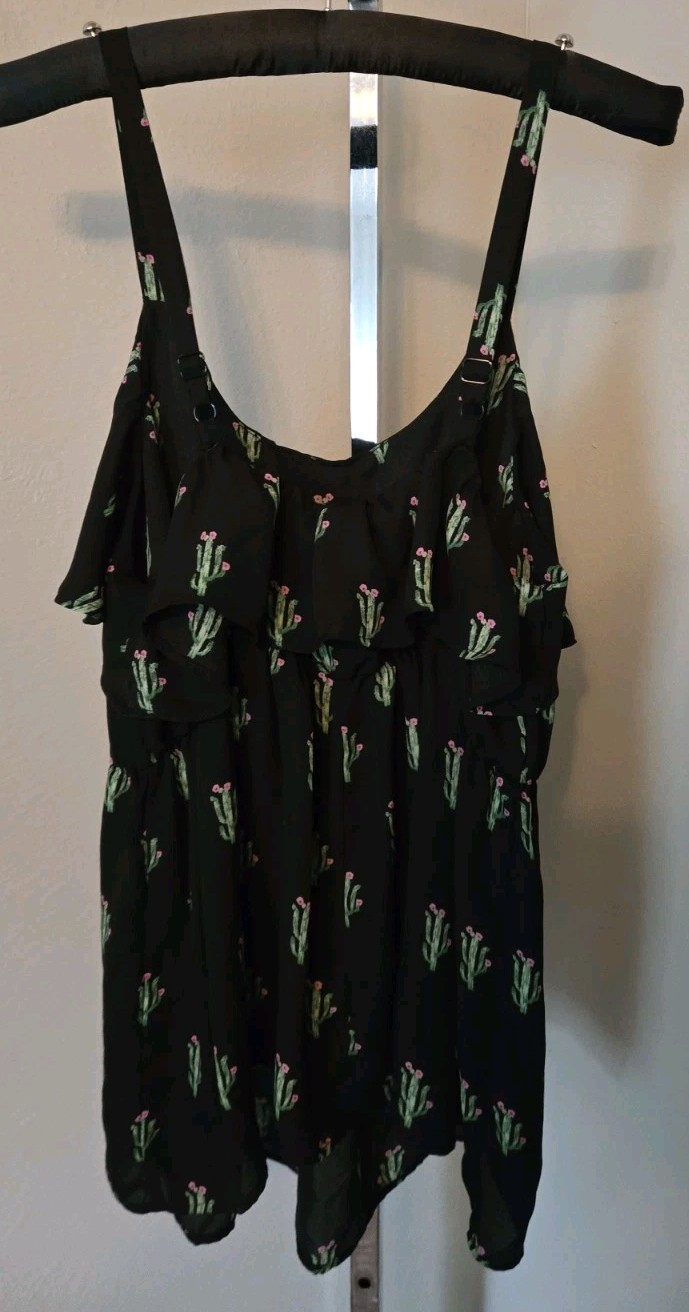 Torid 00 (M/L) Black Cactus Print Babydoll Tank Top Ruffle Adjustable