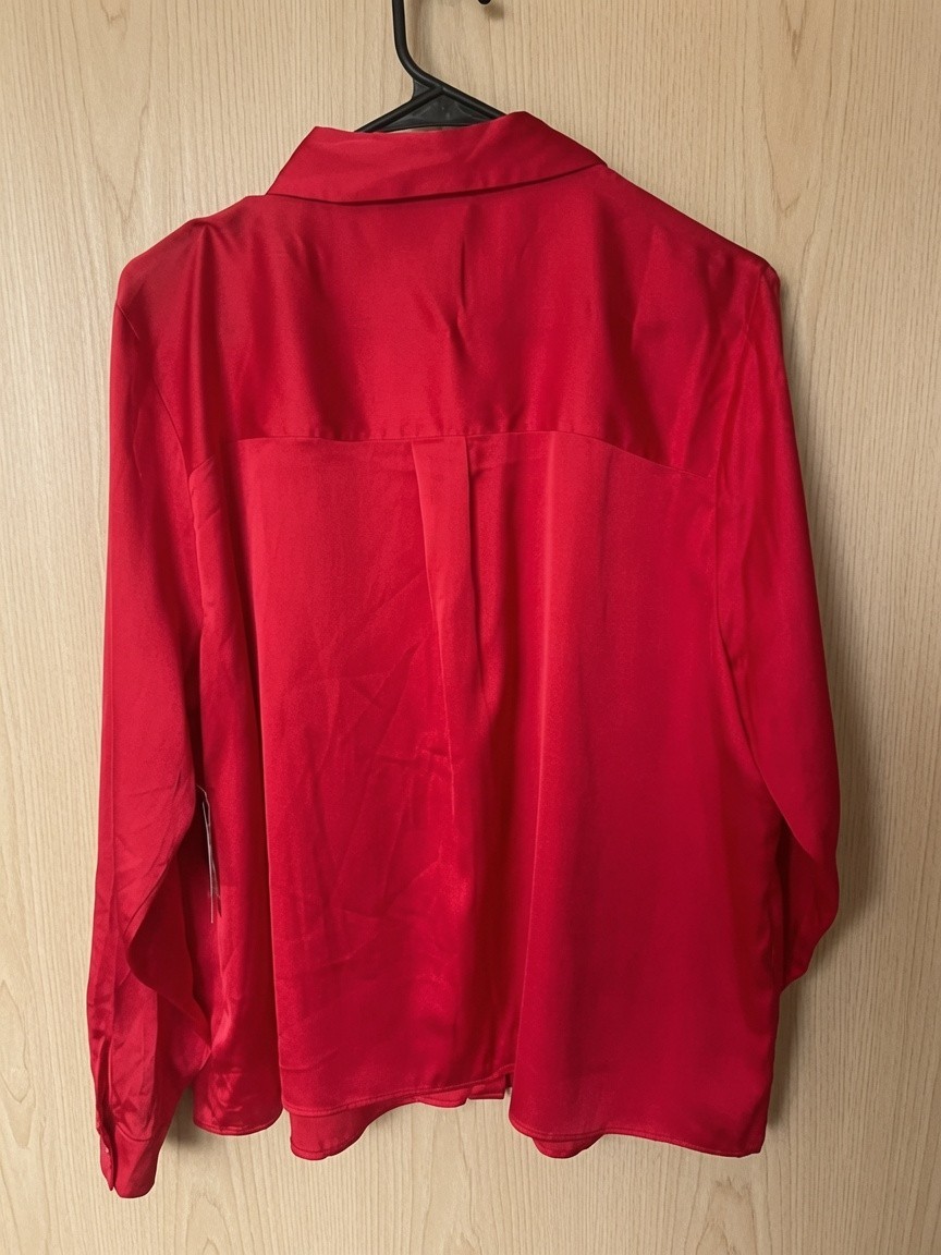 Bold Elements Womens XL Red Satin Blouse Cherry Splash Long Sleeve NWT Curvy