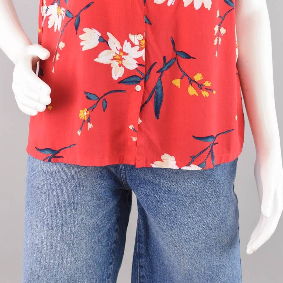 Old Navy Red Floral Button Down Blouse, Women’s Small
