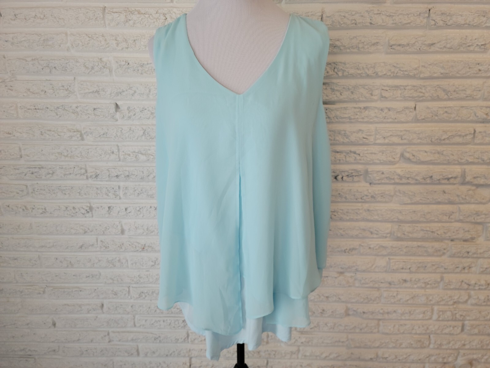 Alyx 0X Womens Blue Top V-Neck Sleeveless Lined Stretch Plus Size Blouse T Shirt