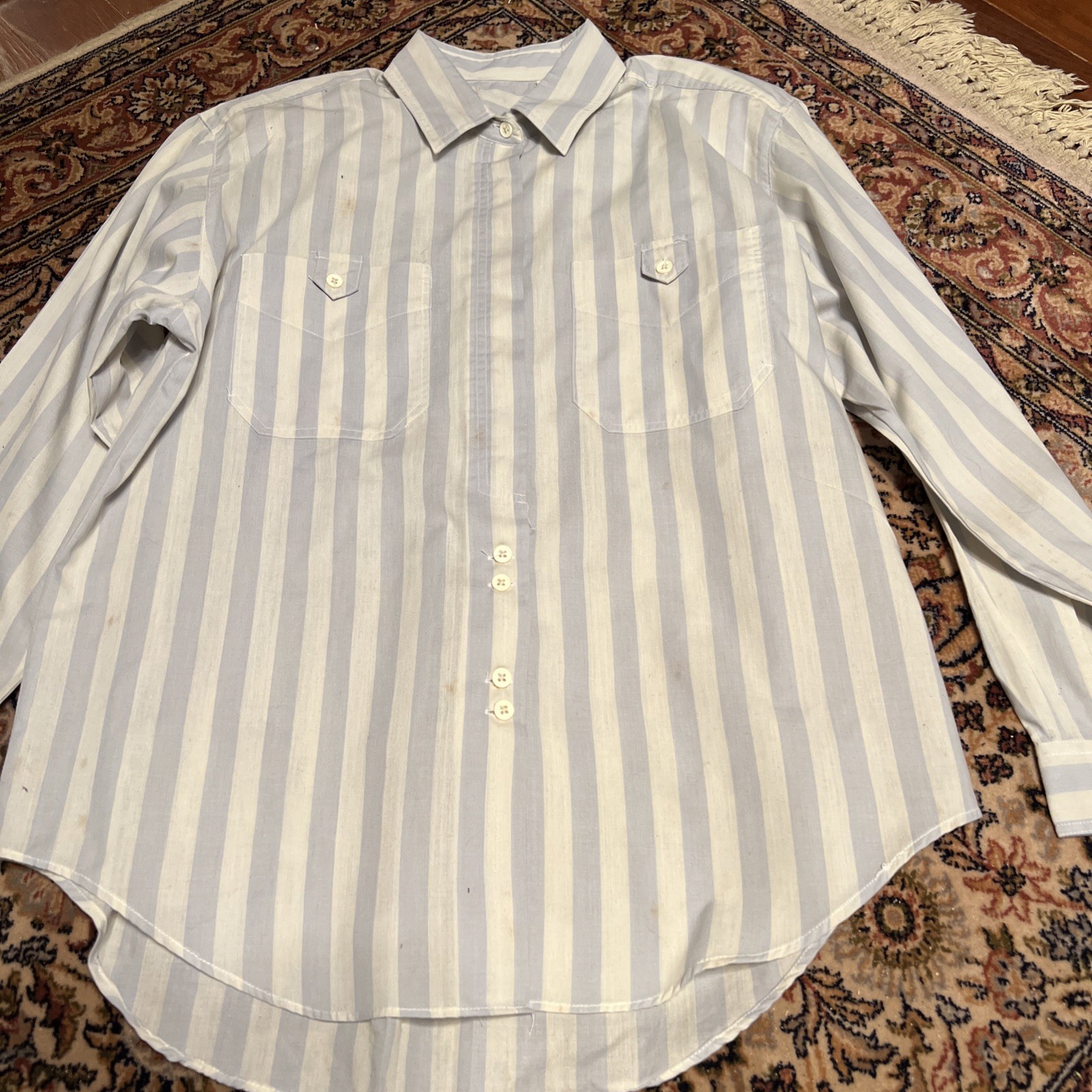 “SALE” Women Crisp L Sleeve Shirt Size M Bust 44, Gray/White chalk Stripe