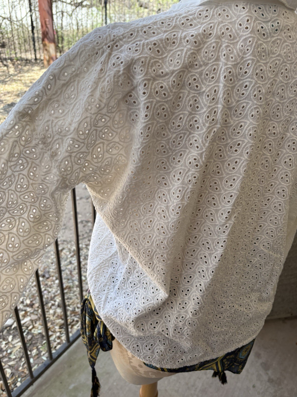 NWOT JADED GYPSY White Patch Eyelet Mix it Up Button Up Long Sleeve Top L/XL