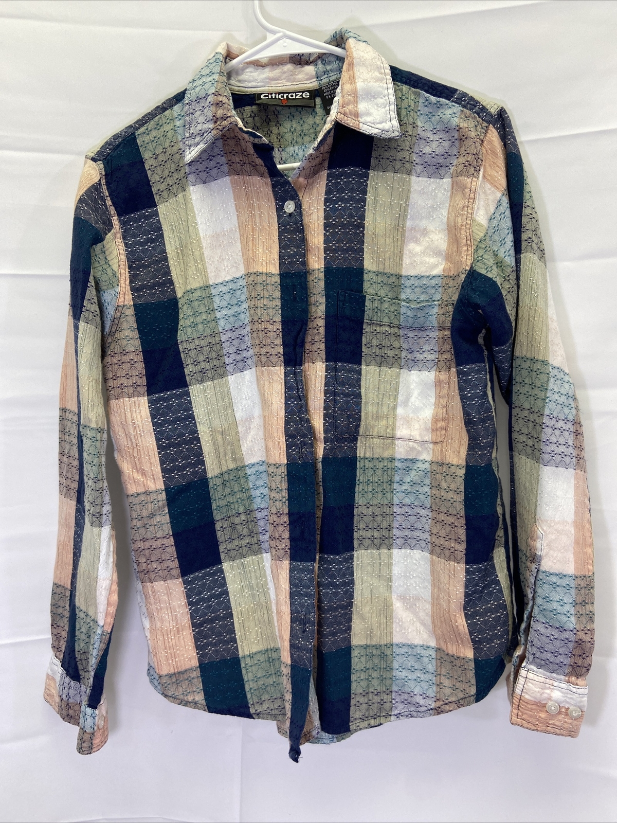Citicraze szM Collared Plaid button front shirt Embroidered stitching throughout